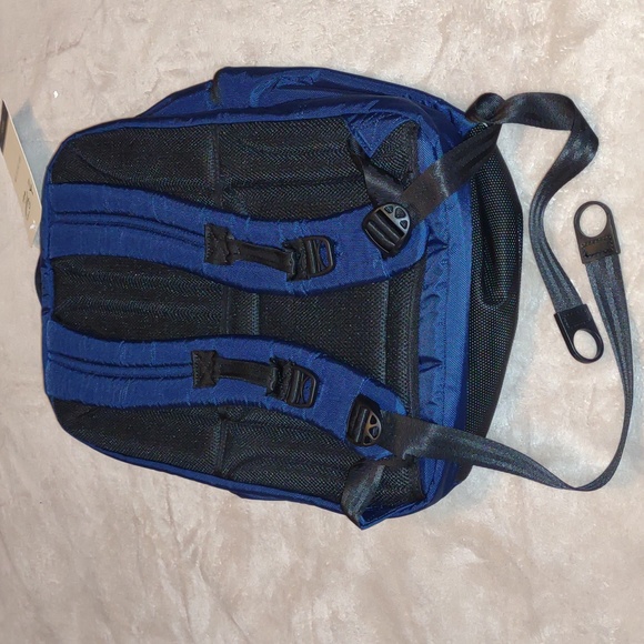 🙀ORIGINAL PENGUIN by MUNSINGWEAR Trio Collection Backpack in Blue/Black - Picture 12 of 16